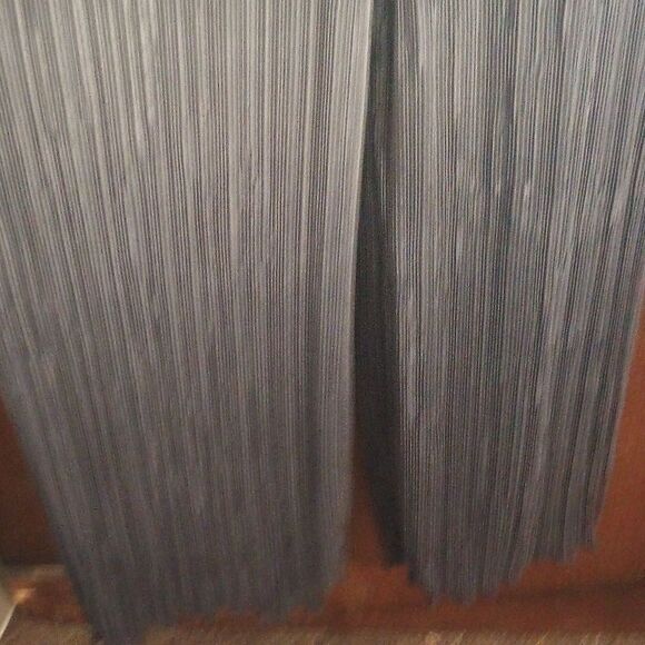 wide leg ombre pleated jumpsuit with ruffled hem - Picture 5 of 13